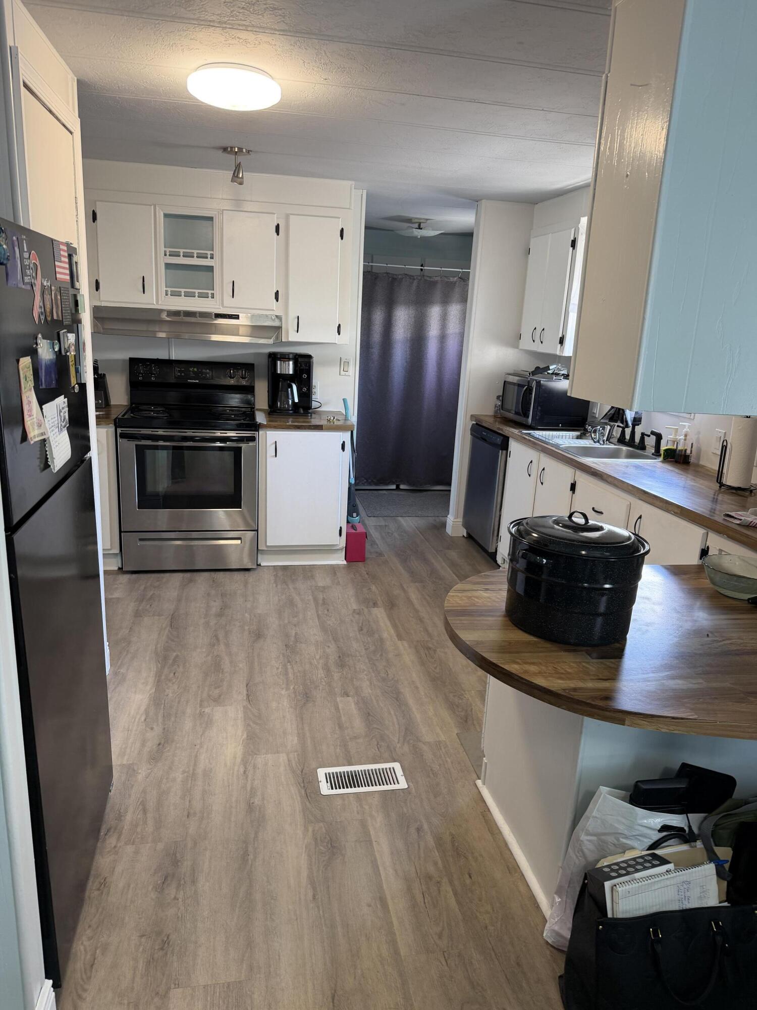 RAVENSWOOD NORTH - Residential