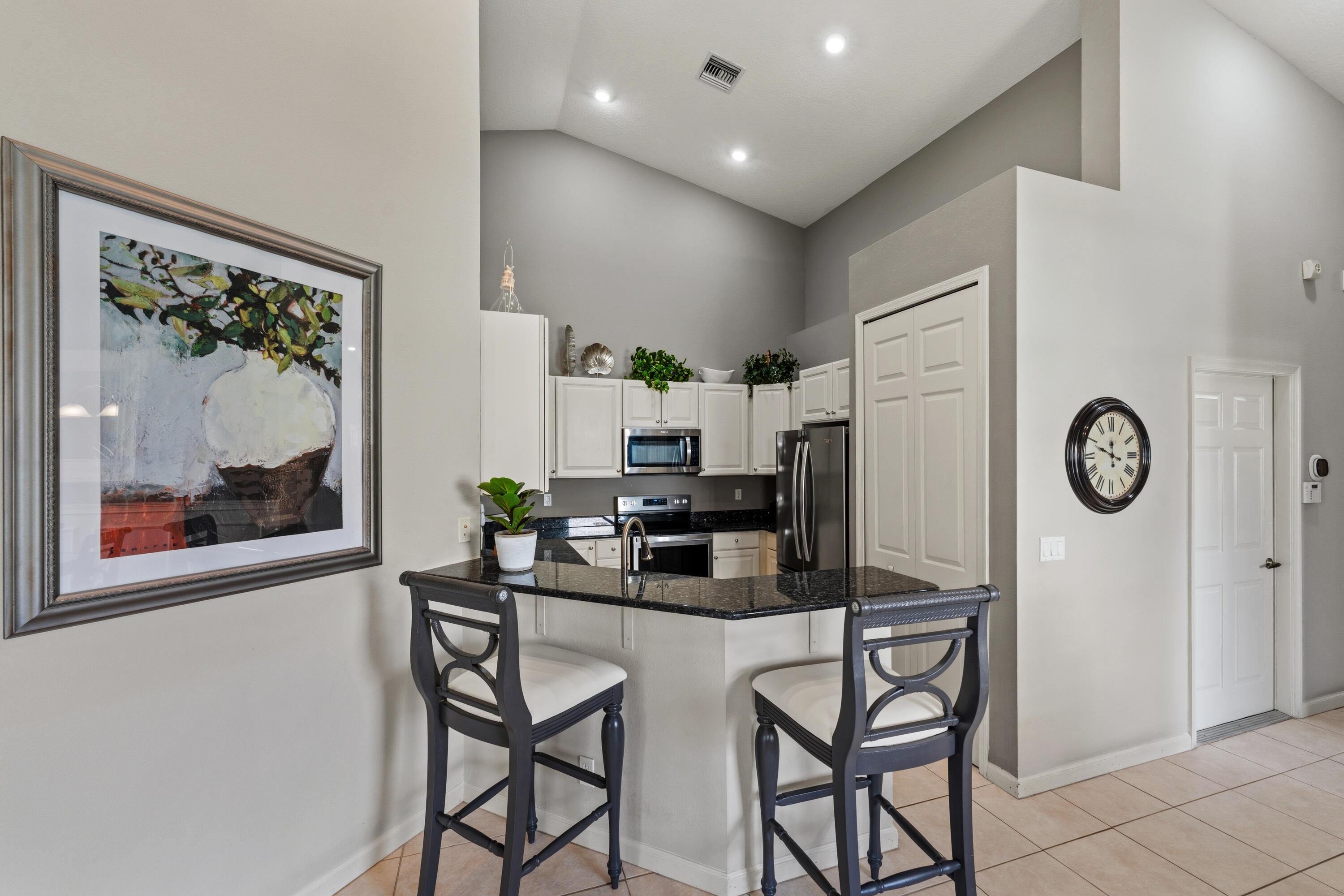 CASTLE PINES - Residential