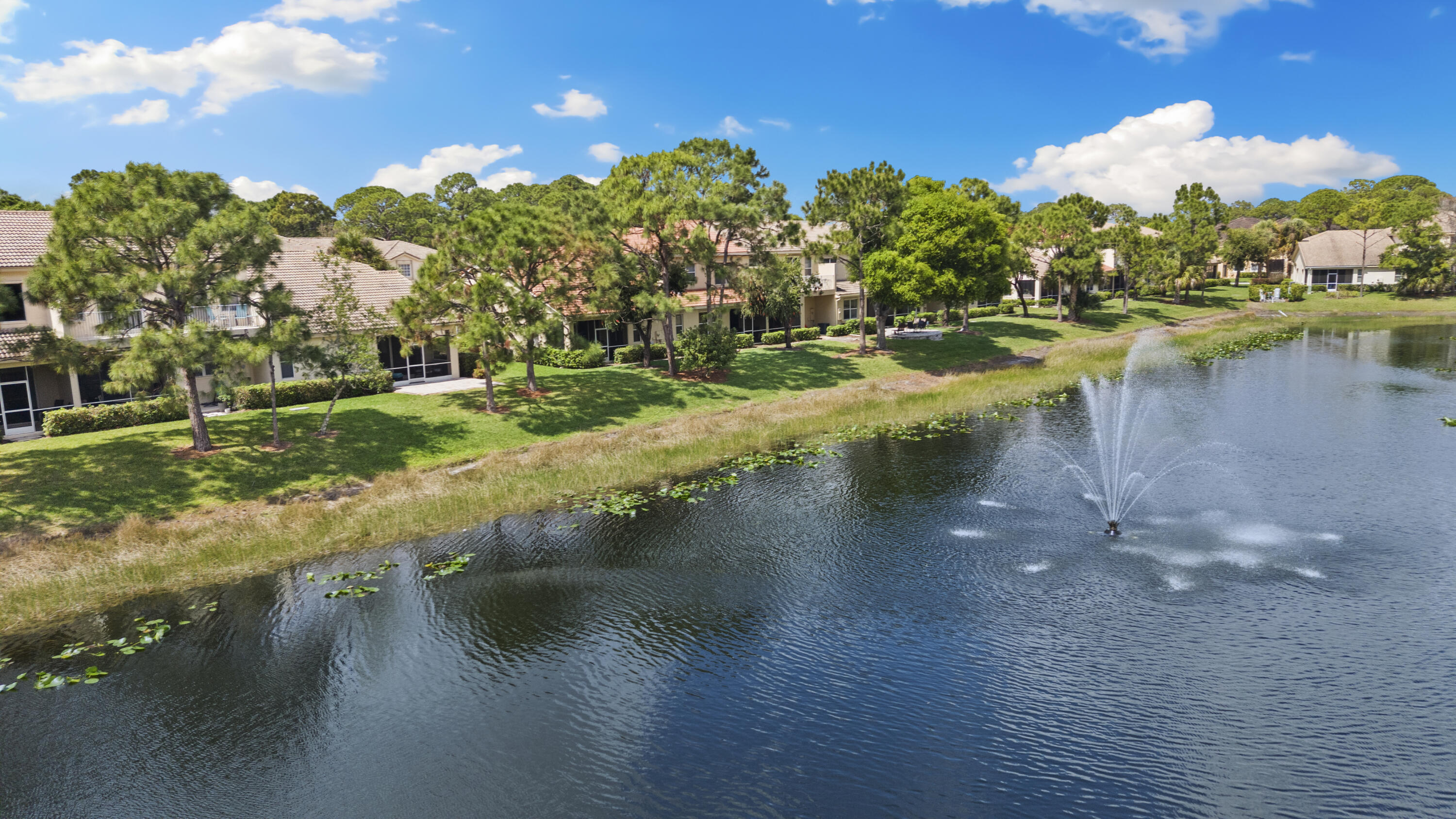 CASTLE PINES - Residential