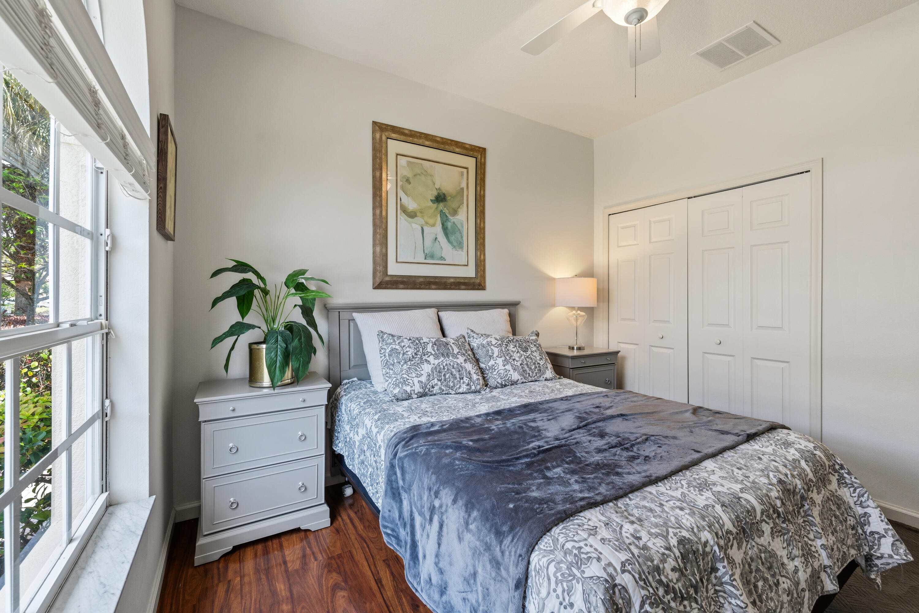 CASTLE PINES - Residential