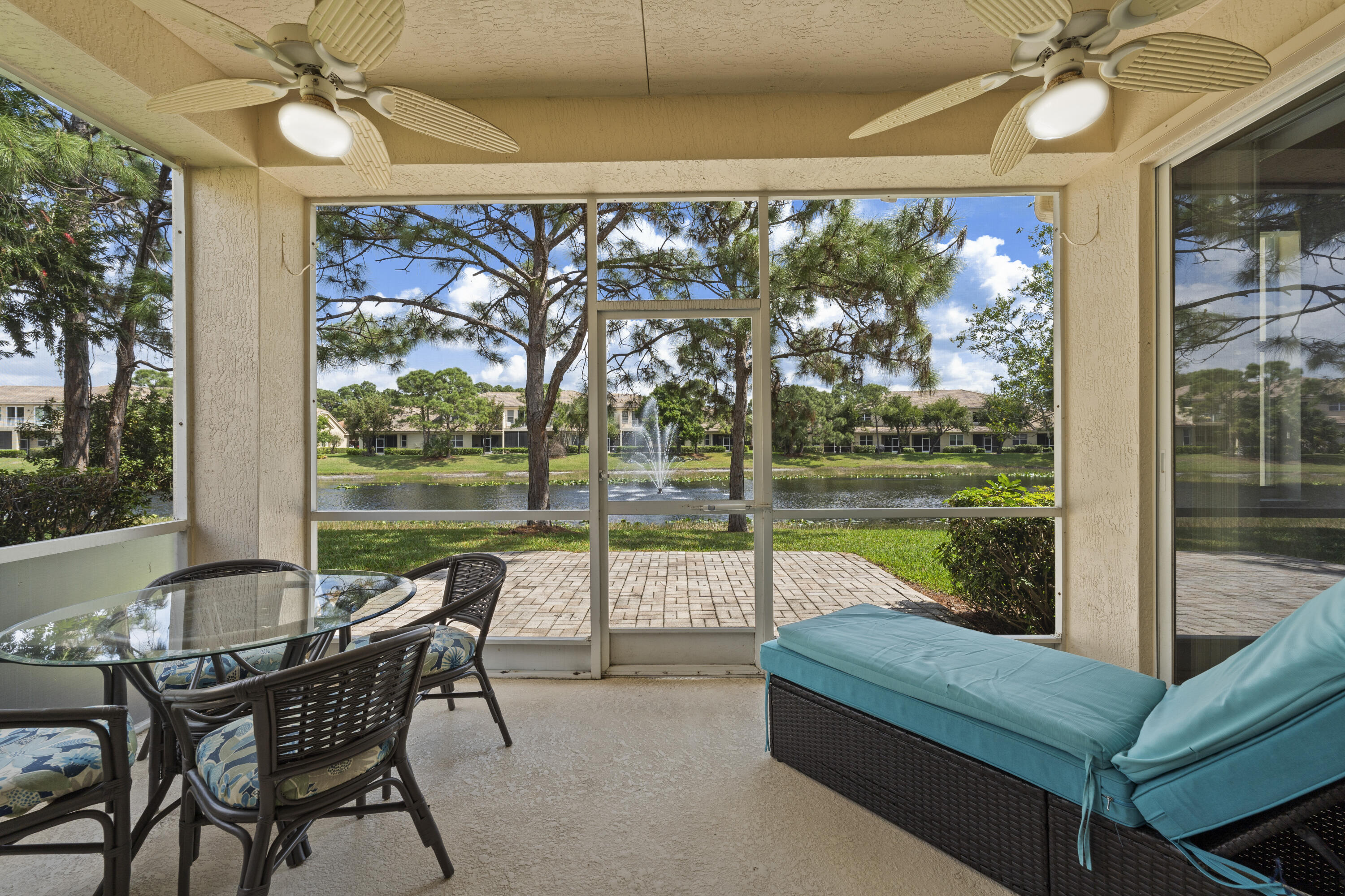 CASTLE PINES - Residential