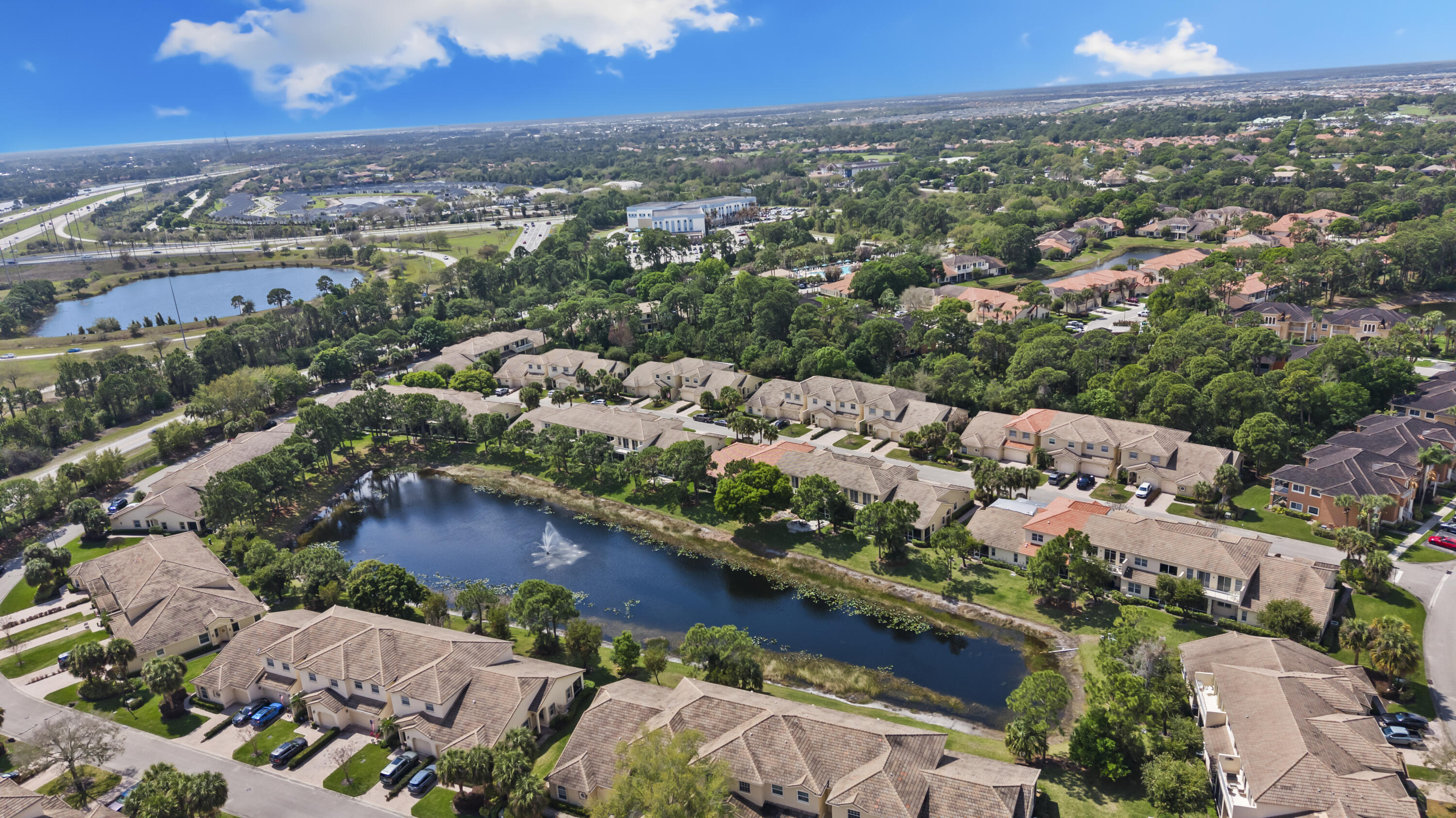 CASTLE PINES - Residential