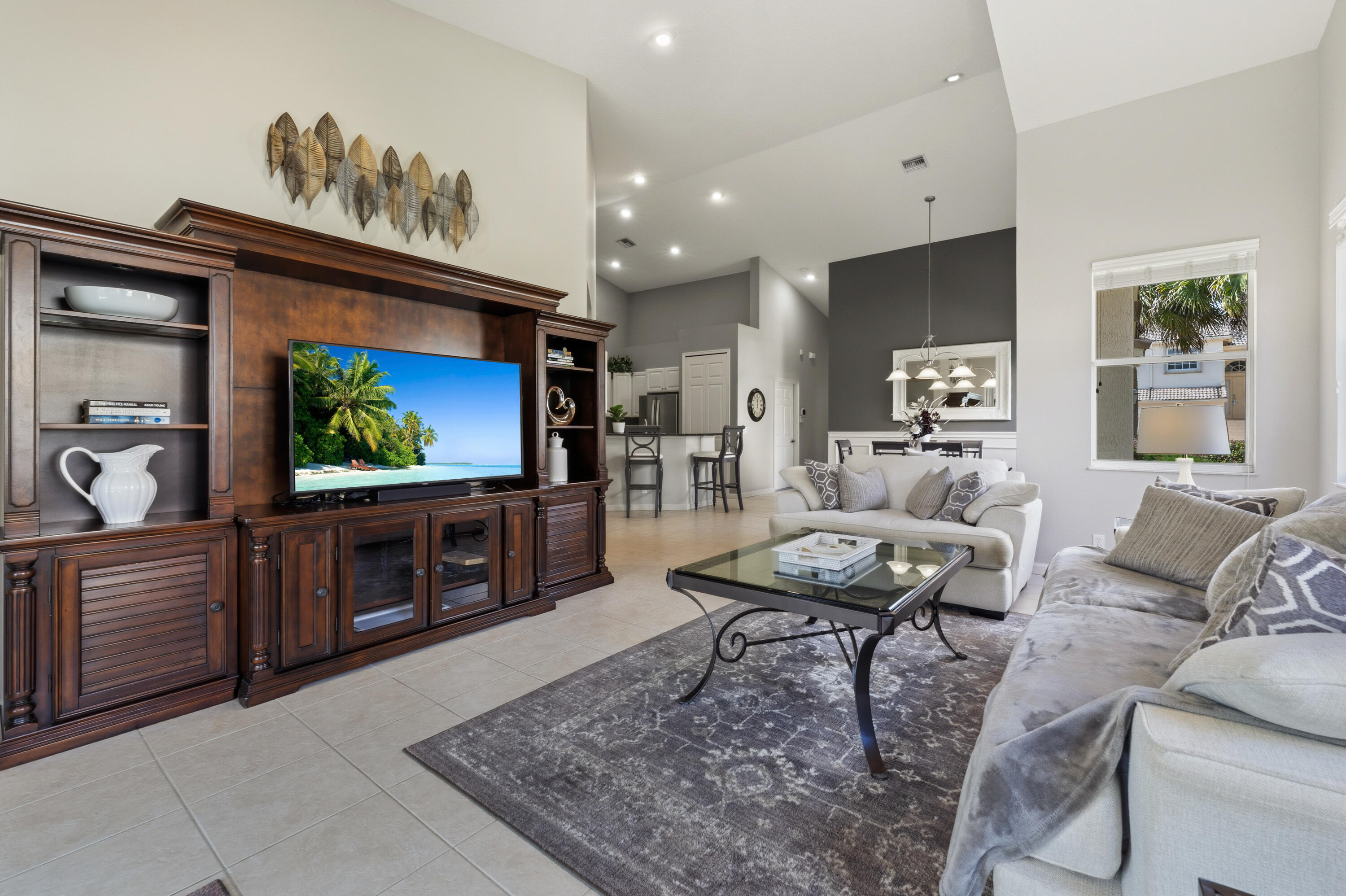 CASTLE PINES - Residential