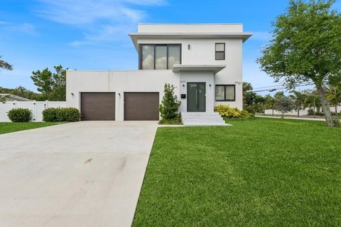2501 NE 8th Street Pompano Beach FL 33062
