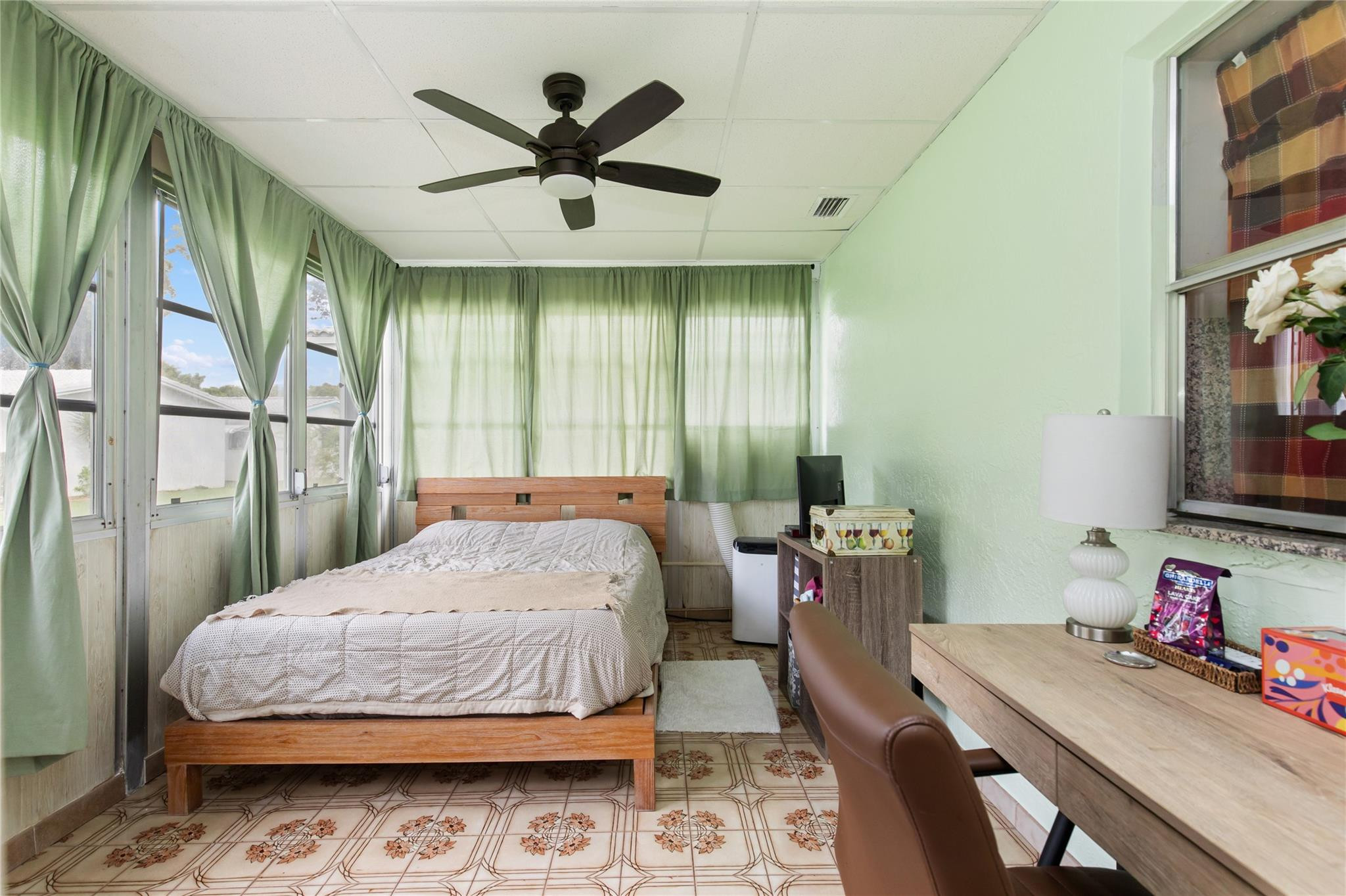 Lauderdale West - Residential