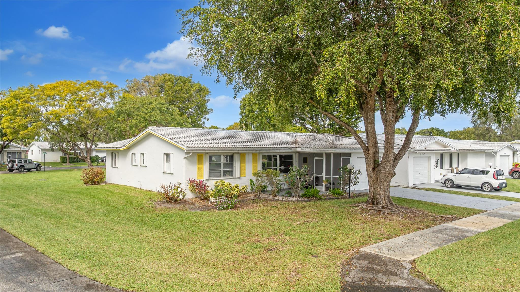Lauderdale West - Residential