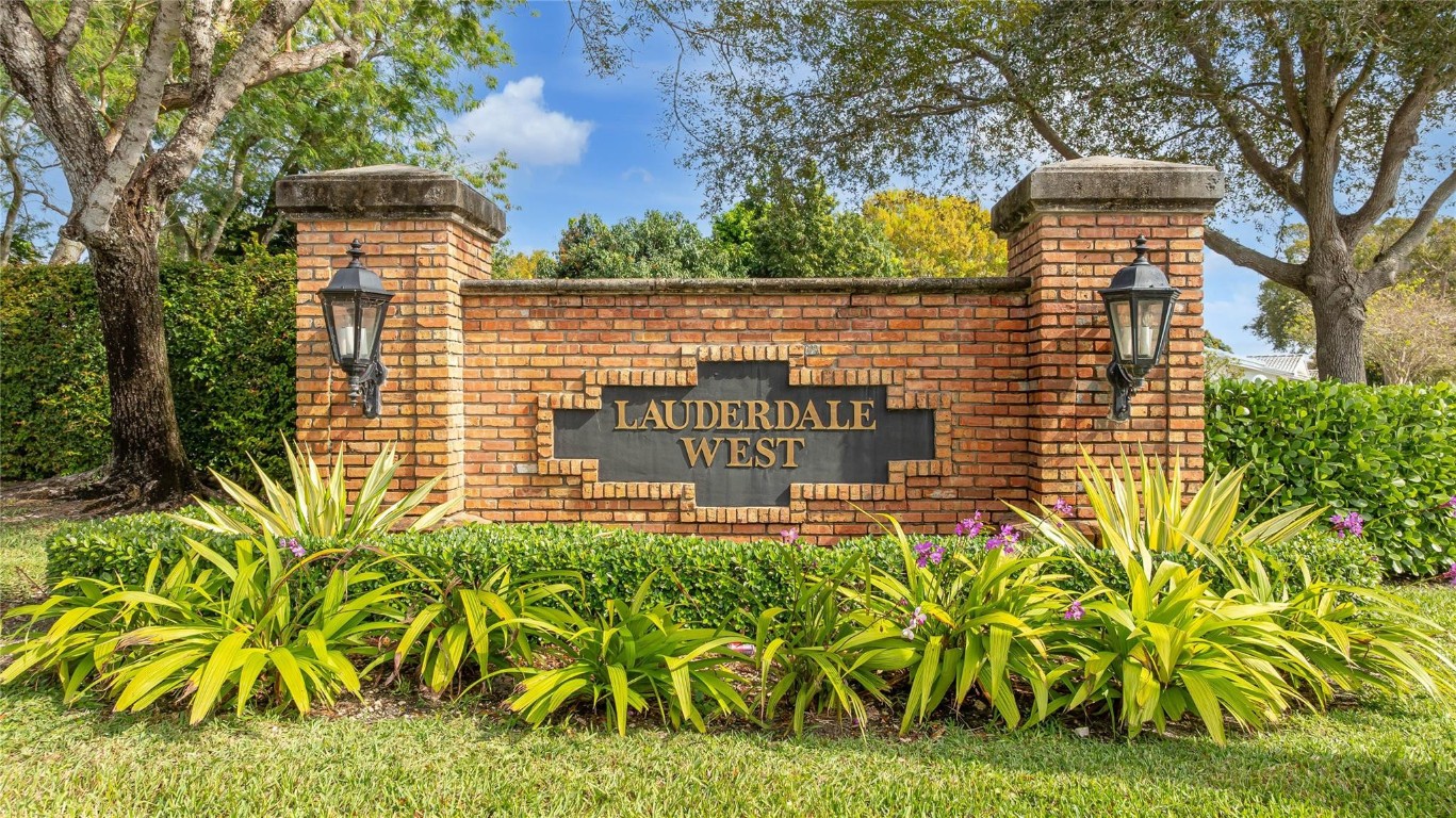Lauderdale West - Residential
