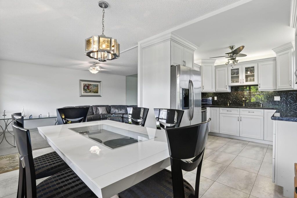 Photo of 328 Richmond C, Deerfield Beach, FL 33442 (MLS # R11110014)