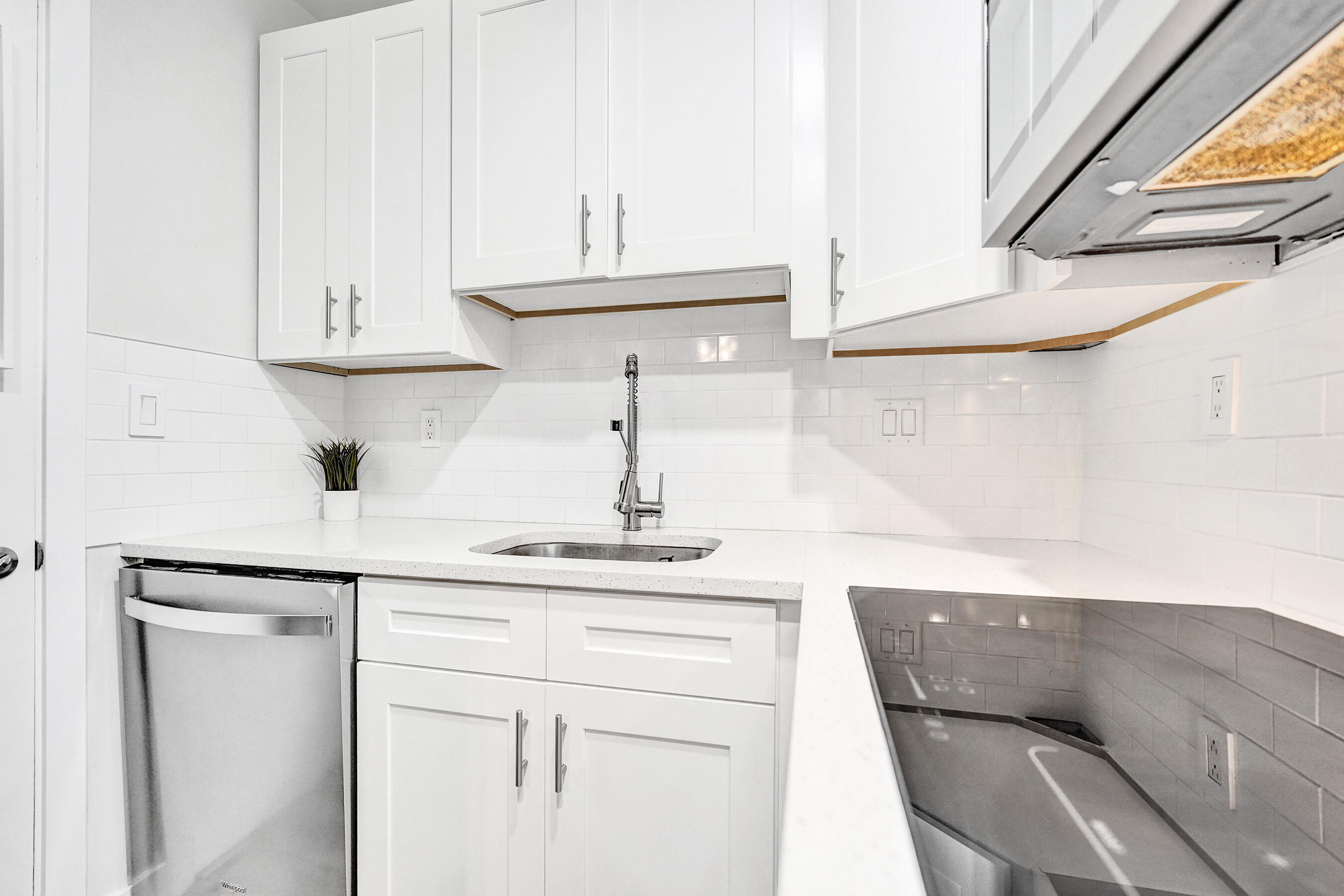 RIVER SHORES CONDO - Residential