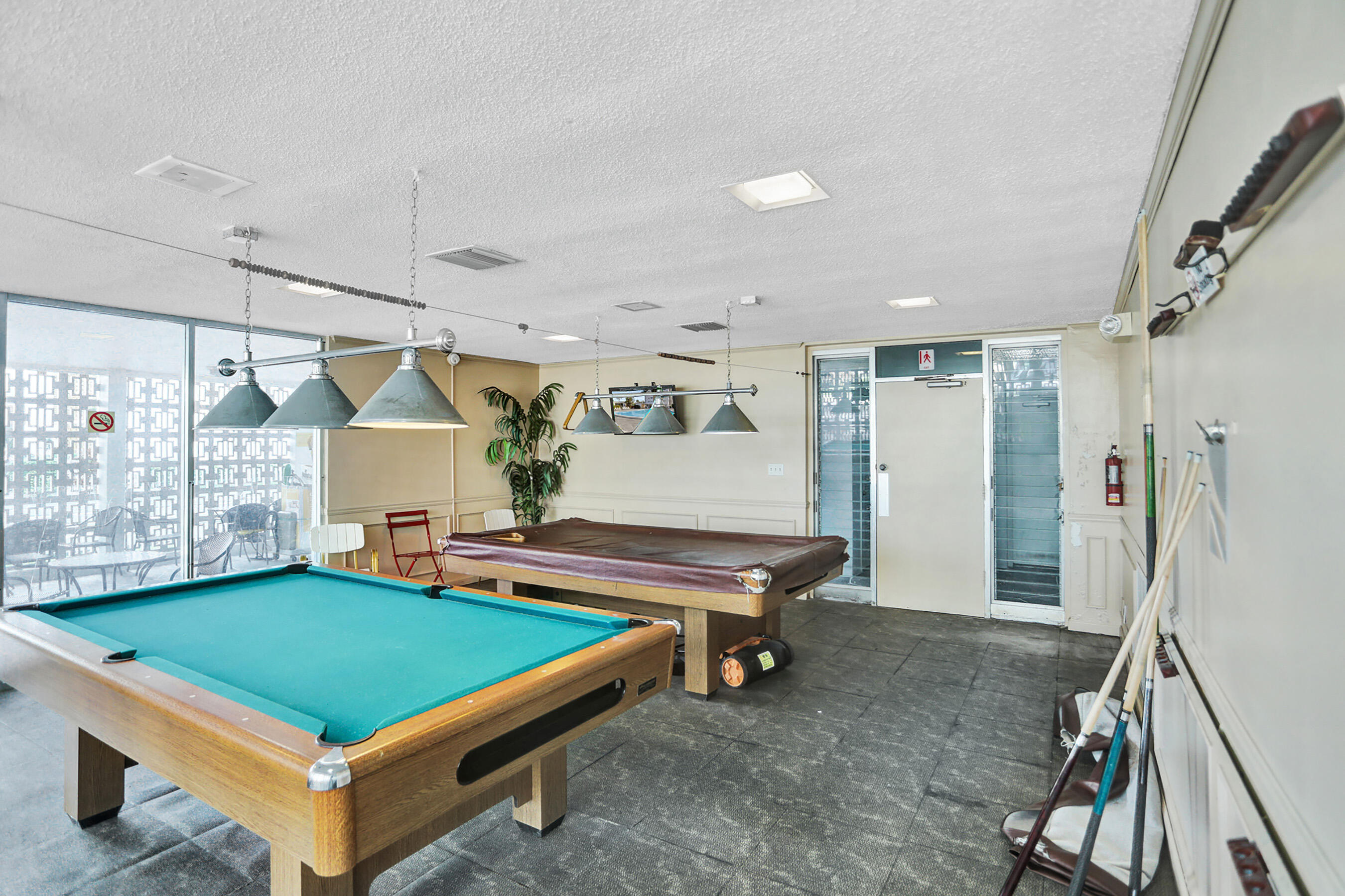 RIVER SHORES CONDO - Residential