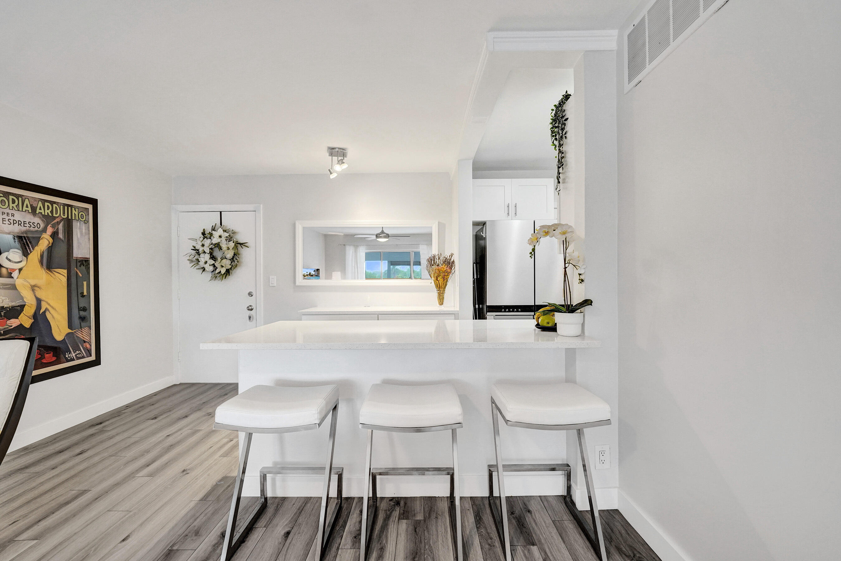 RIVER SHORES CONDO - Residential