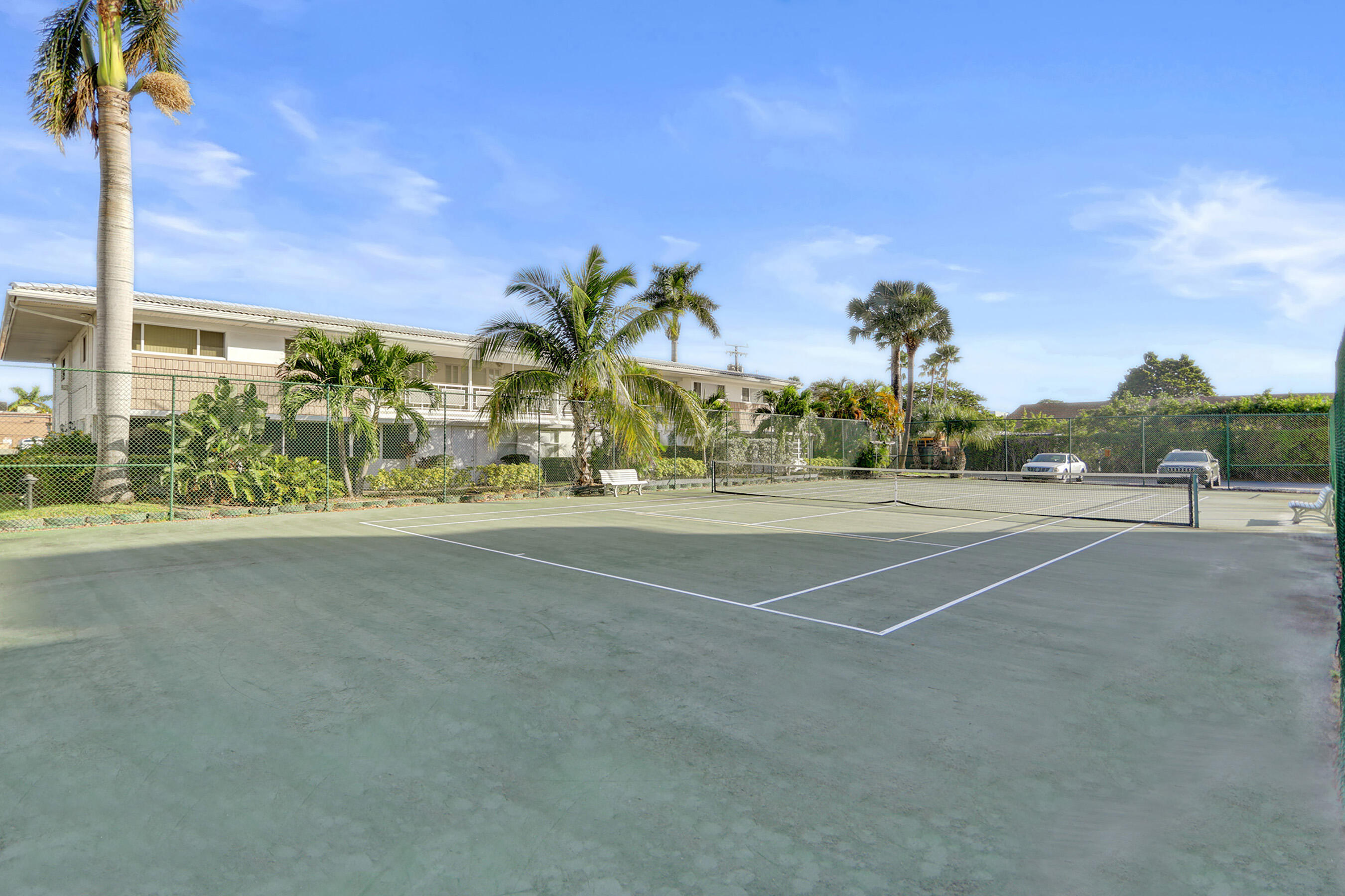 RIVER SHORES CONDO - Residential