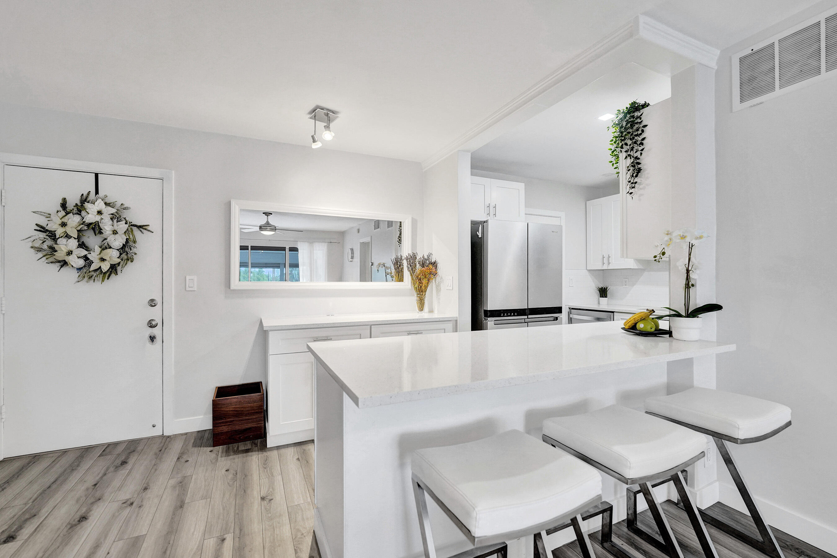 RIVER SHORES CONDO - Residential