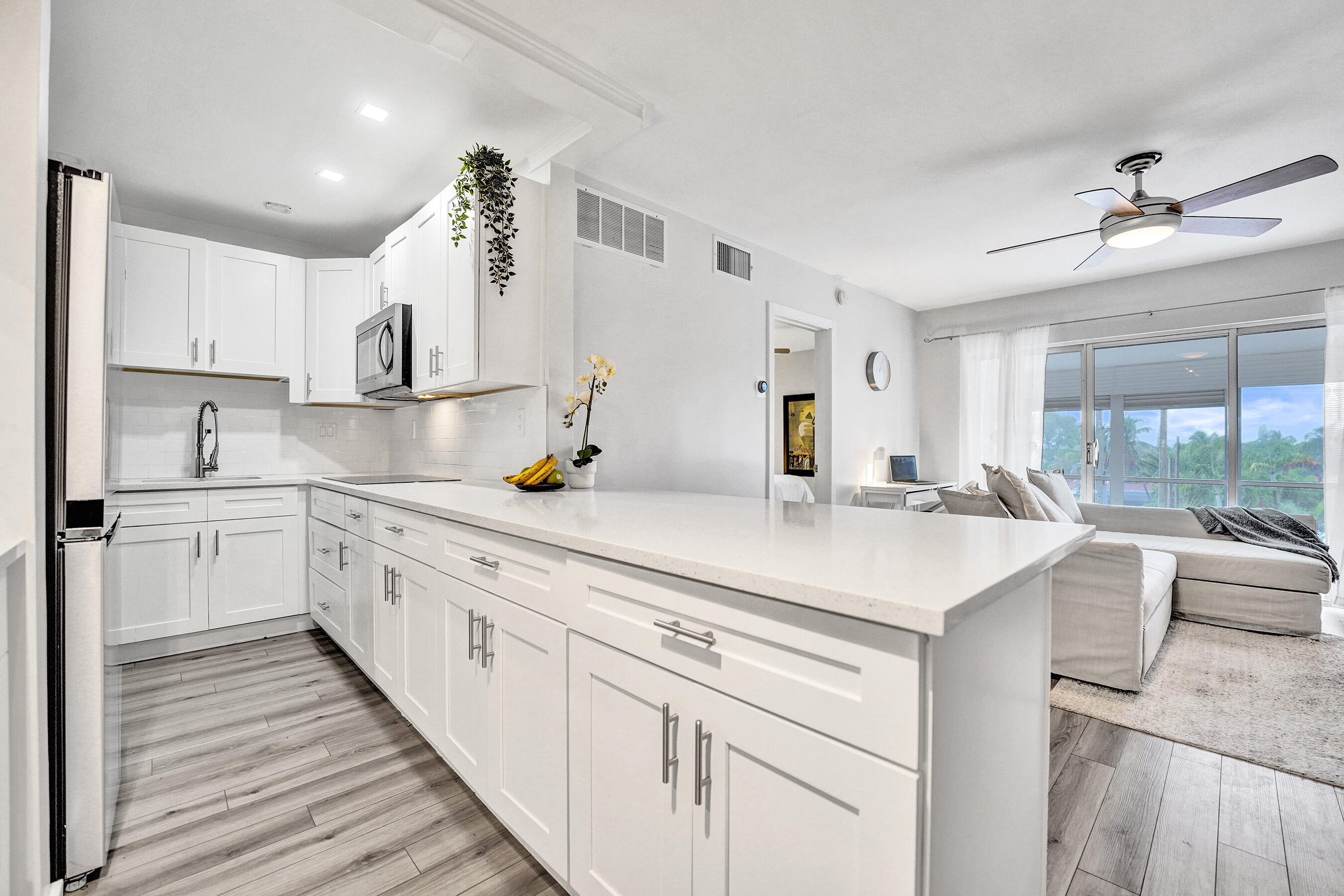 RIVER SHORES CONDO - Residential