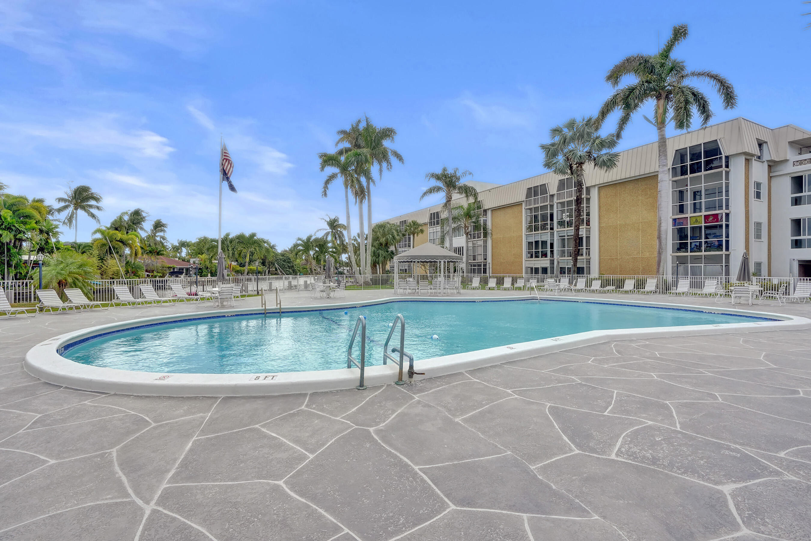 RIVER SHORES CONDO - Residential