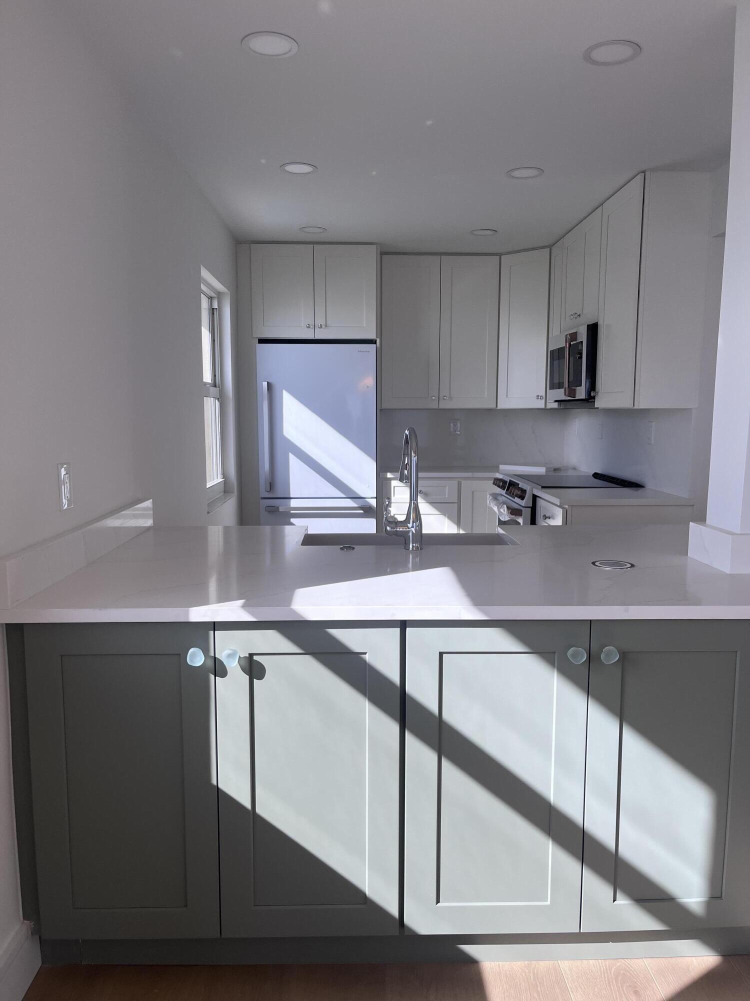 OCEAN HILLSBORO CONDO - Residential Lease