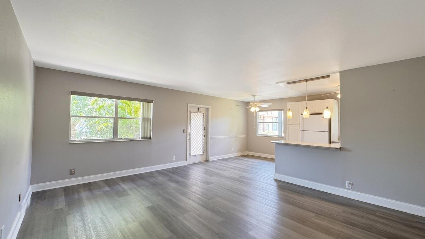 KINGS POINT SEVILLE CONDOS - Residential