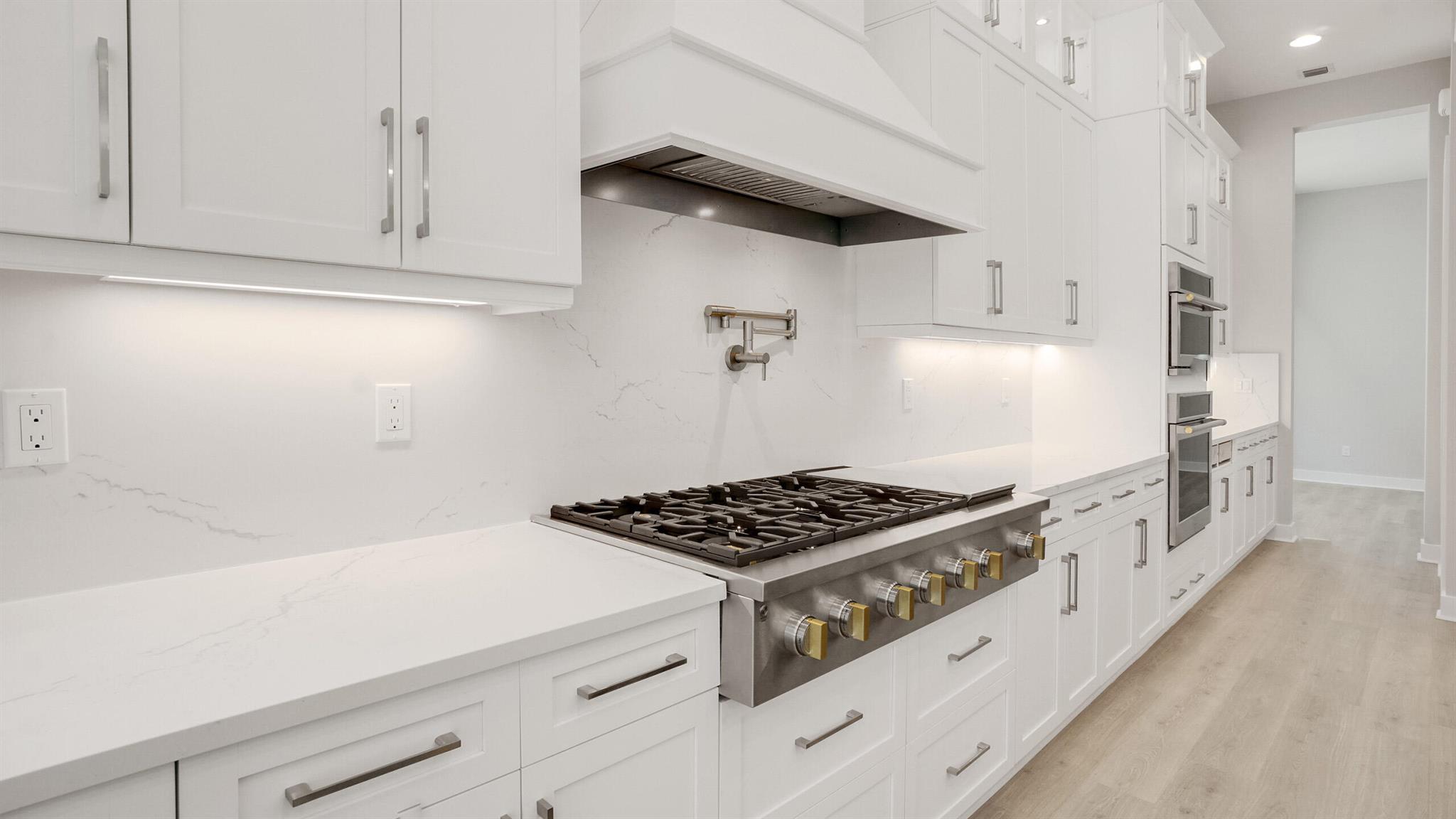 ALTON NEIGHBORHOOD - Residential