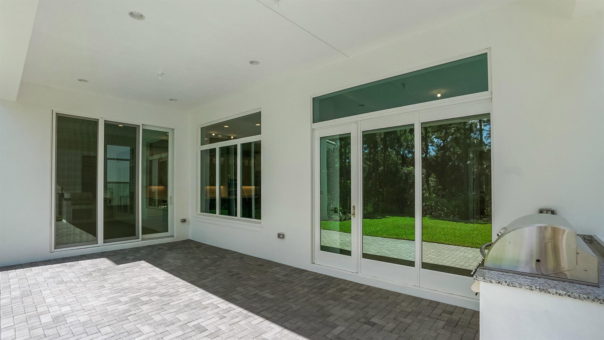 ALTON NEIGHBORHOOD - Residential