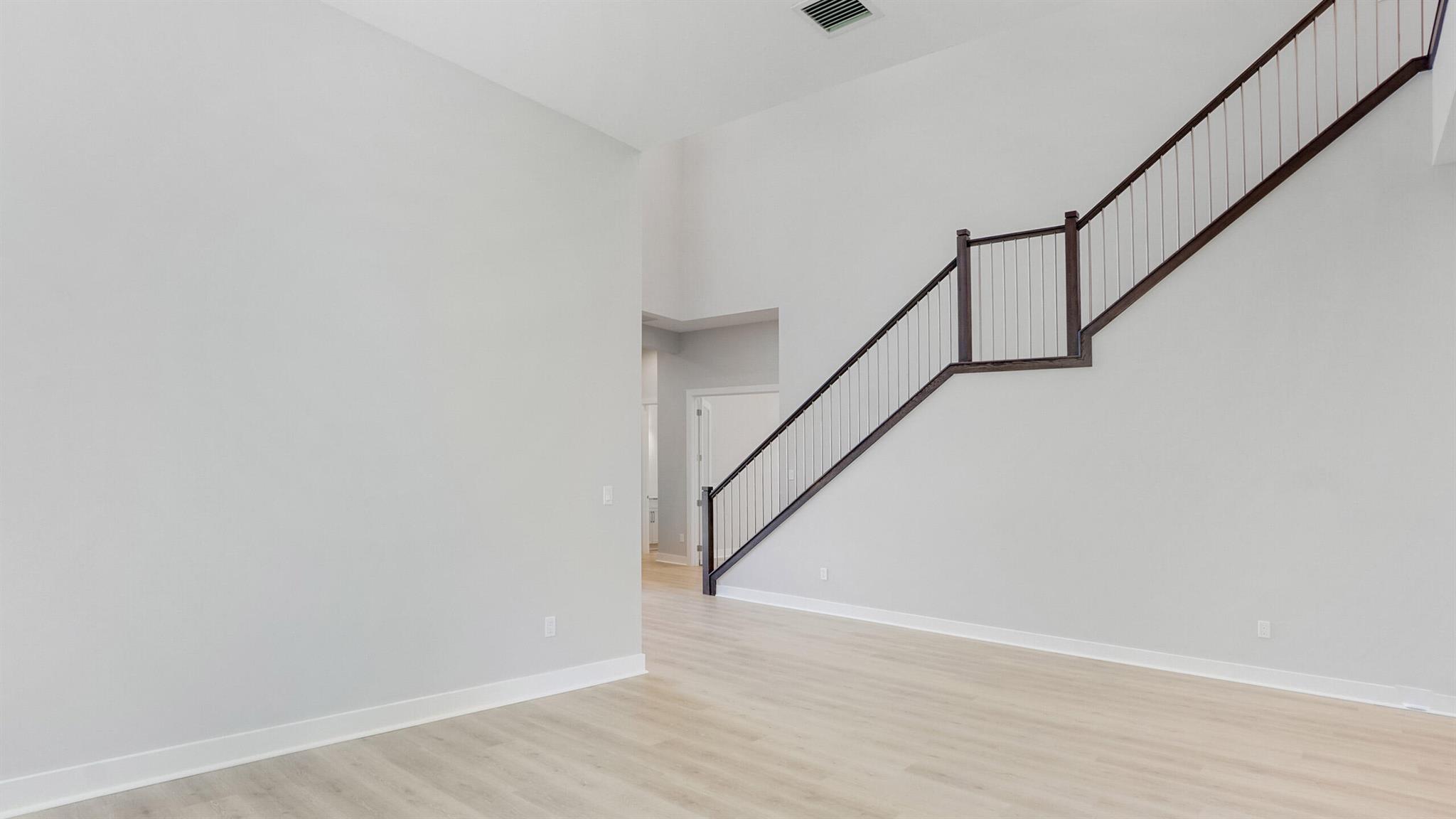 ALTON NEIGHBORHOOD - Residential