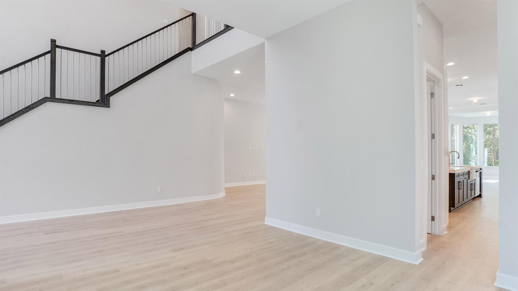 ALTON NEIGHBORHOOD - Residential