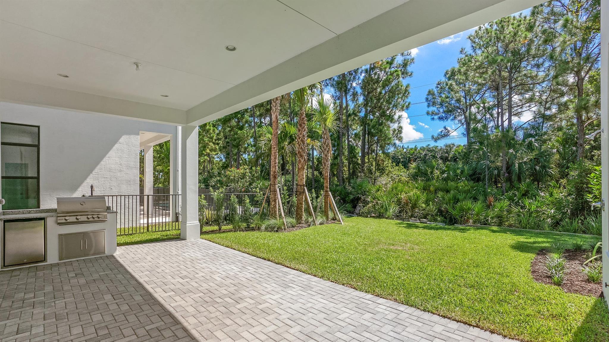 ALTON NEIGHBORHOOD - Residential