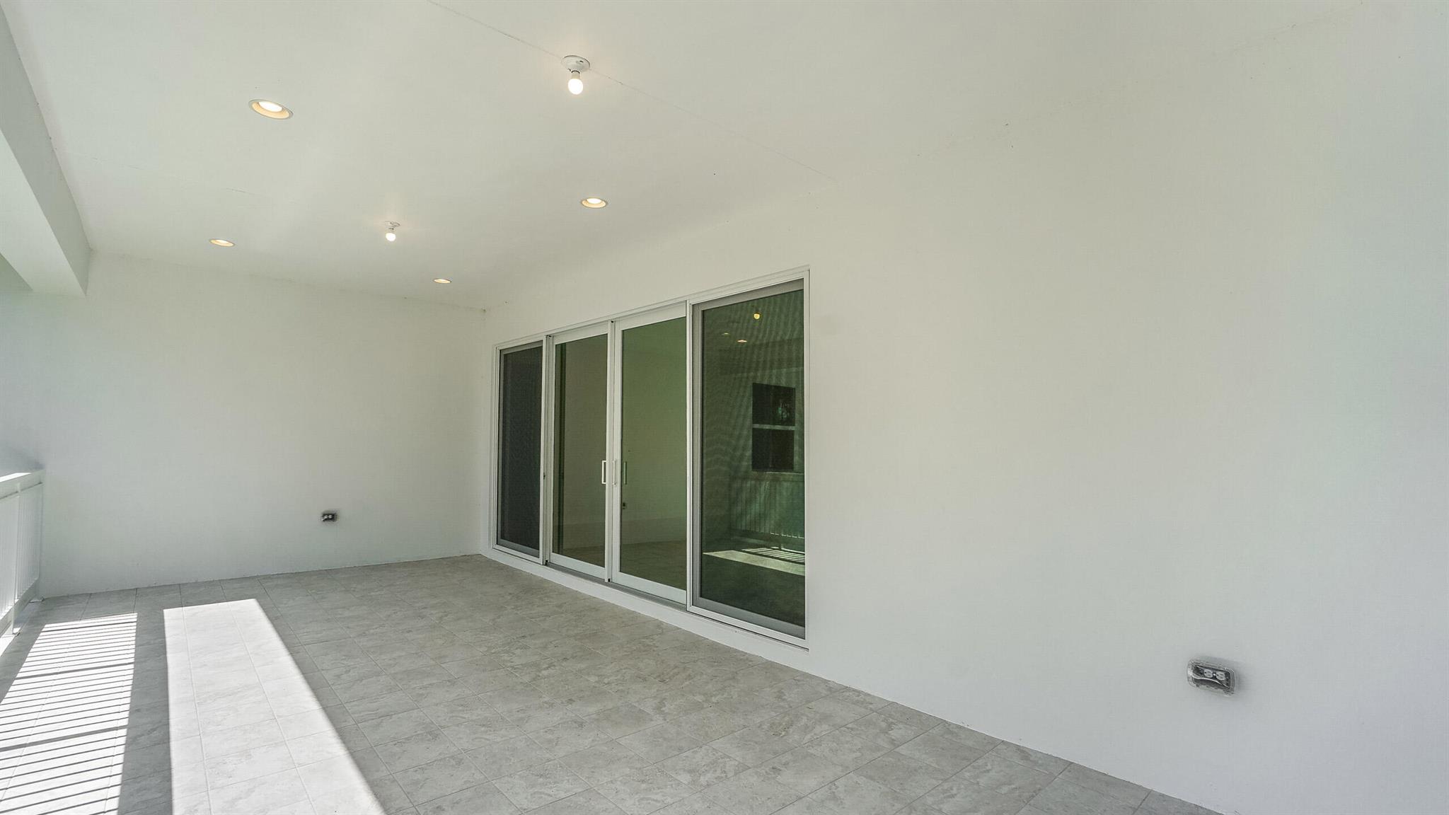 ALTON NEIGHBORHOOD - Residential