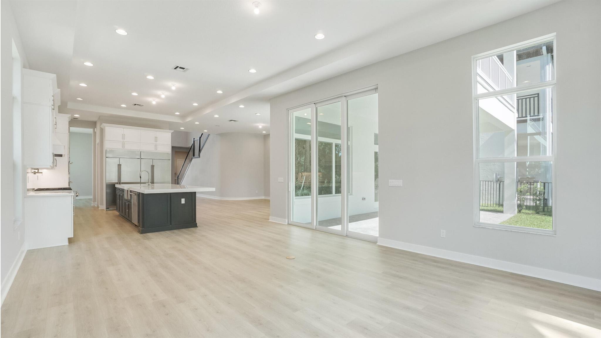 ALTON NEIGHBORHOOD - Residential