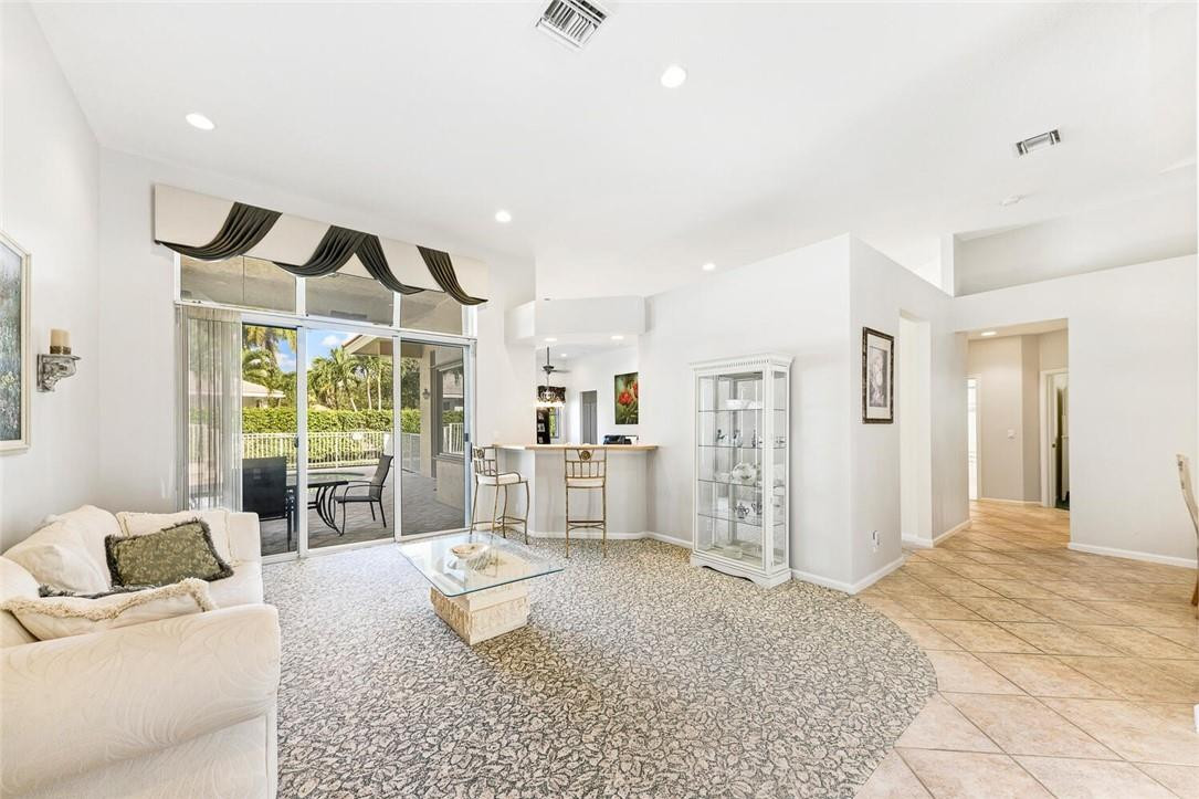 Fox Ridge 157-8 B - Residential