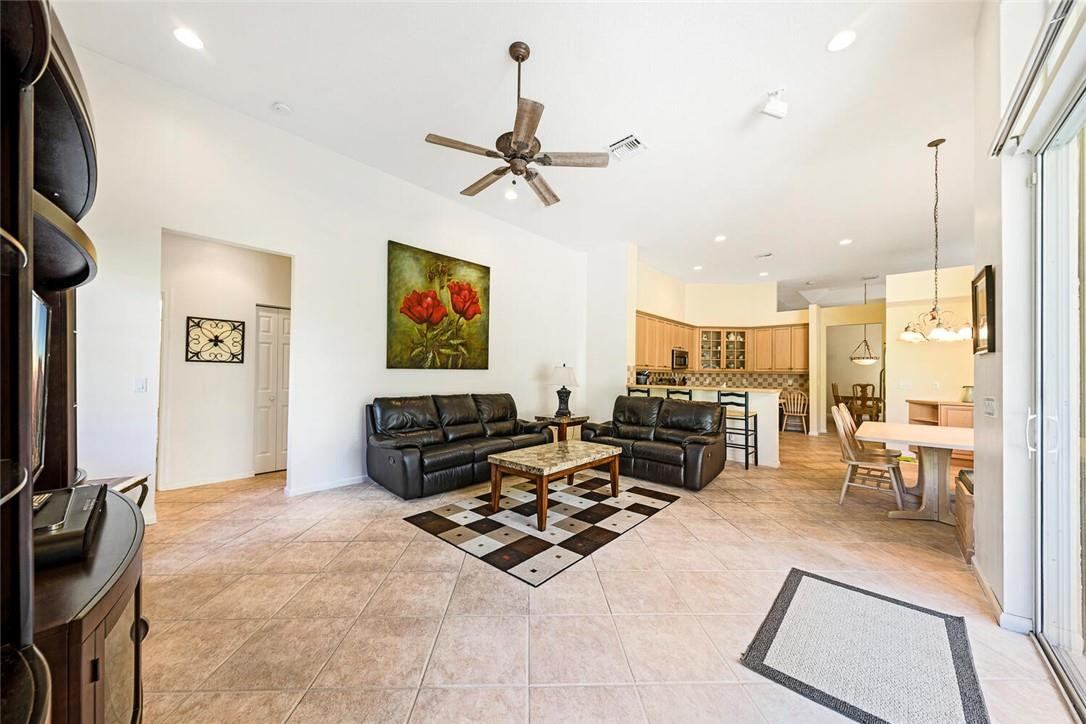 Fox Ridge 157-8 B - Residential