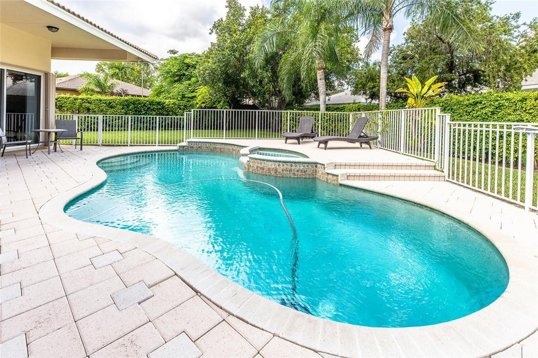 Fox Ridge 157-8 B - Residential
