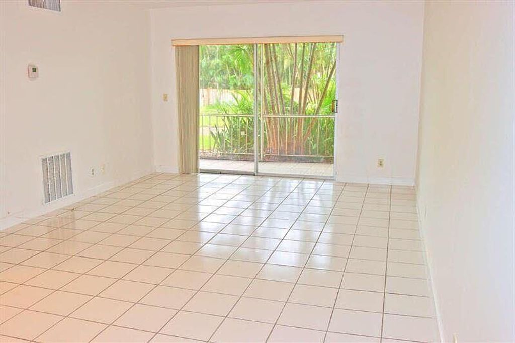 Photo of 634 NW 13th Street #11, Boca Raton, FL 33486 (MLS # R11103875)