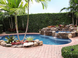 ROYAL PALM YACHT & COUNTRY CLUB - Residential