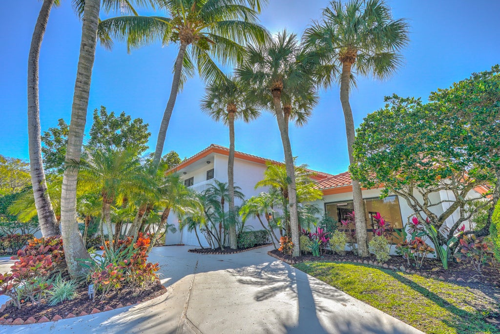 Photo of 5730 Vista Linda Lane, Boca Raton, FL 33433 (MLS # B26038455)