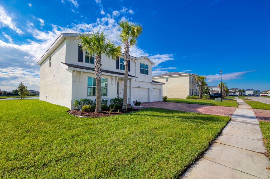 Photo of 12686 NW Copper Creek Drive, Port Saint Lucie, FL 34987 (MLS # R11135314)