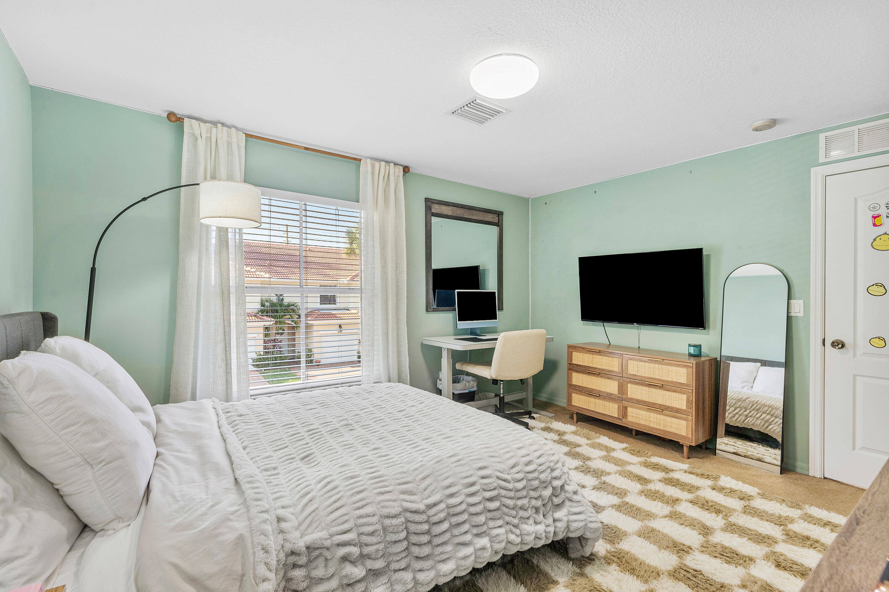 SEMINOLE GARDENS AT WOODBINE - Residential