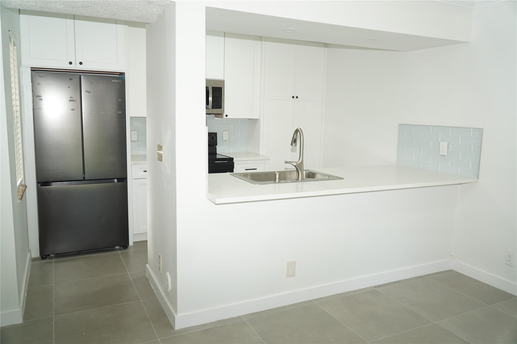 Coral West Condo - Residential Lease