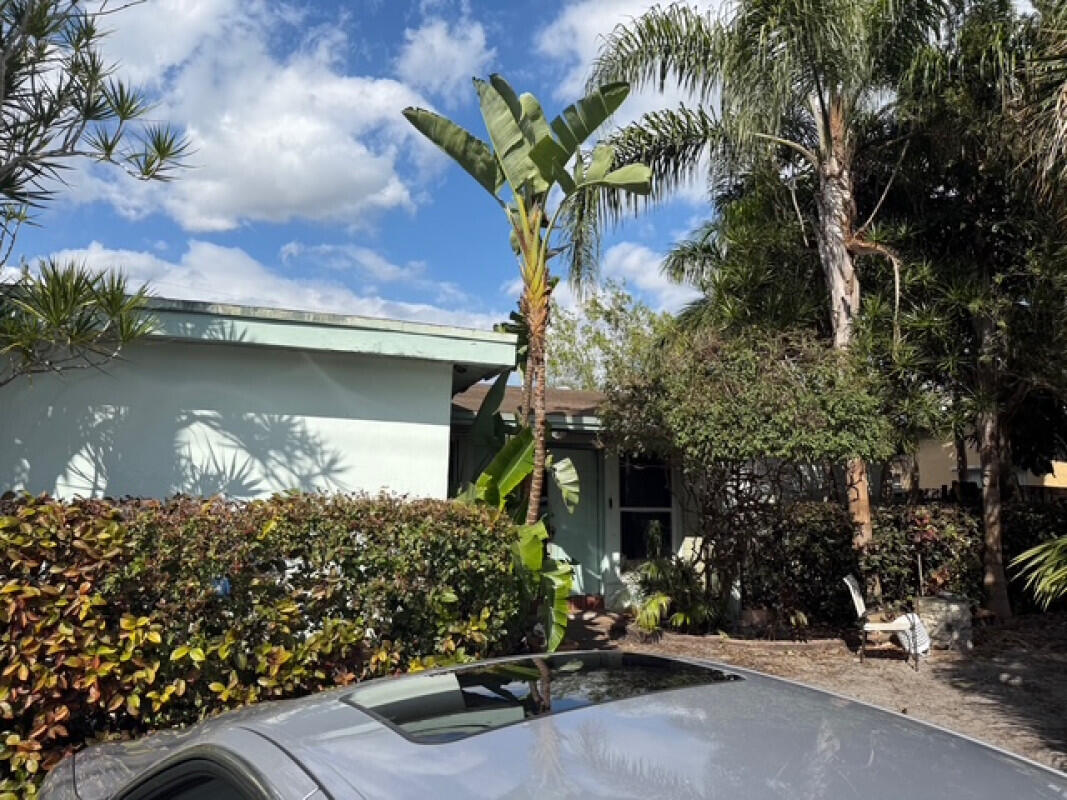 8961 Sunset Strip
