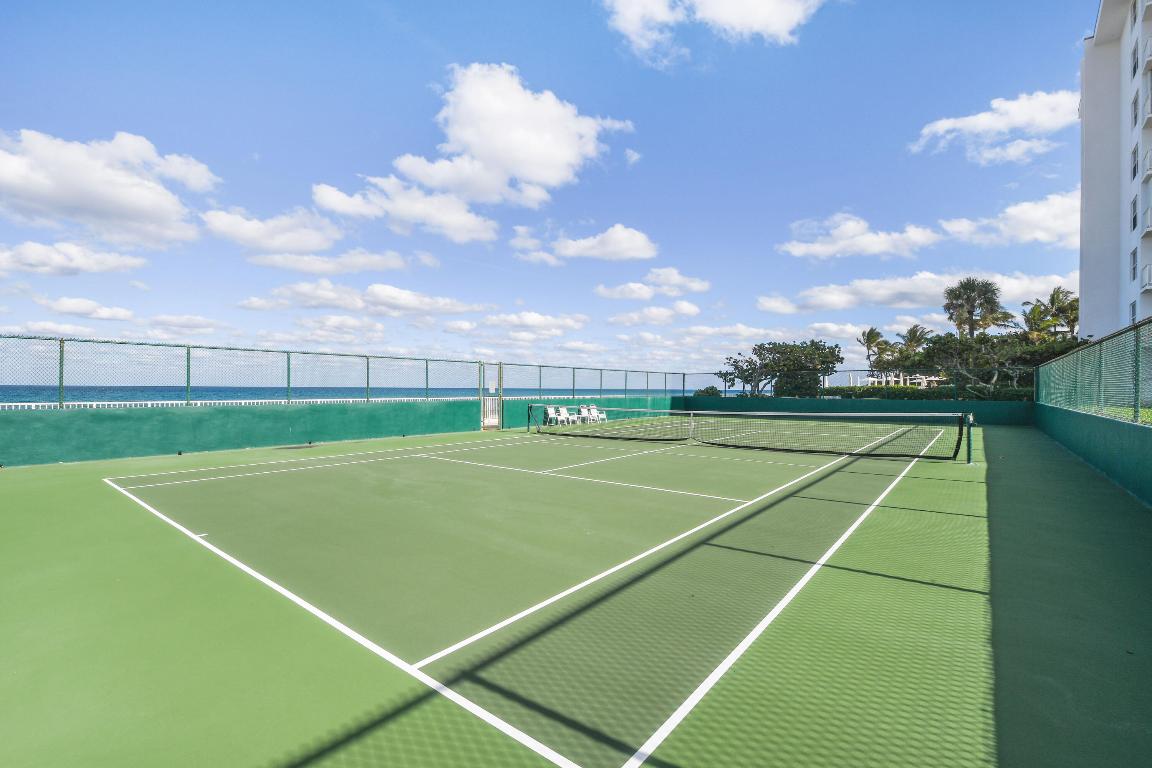 TWENTY TWO NINETY FIVE SOUTH OCEAN BLVD CORP 2295 - Residential