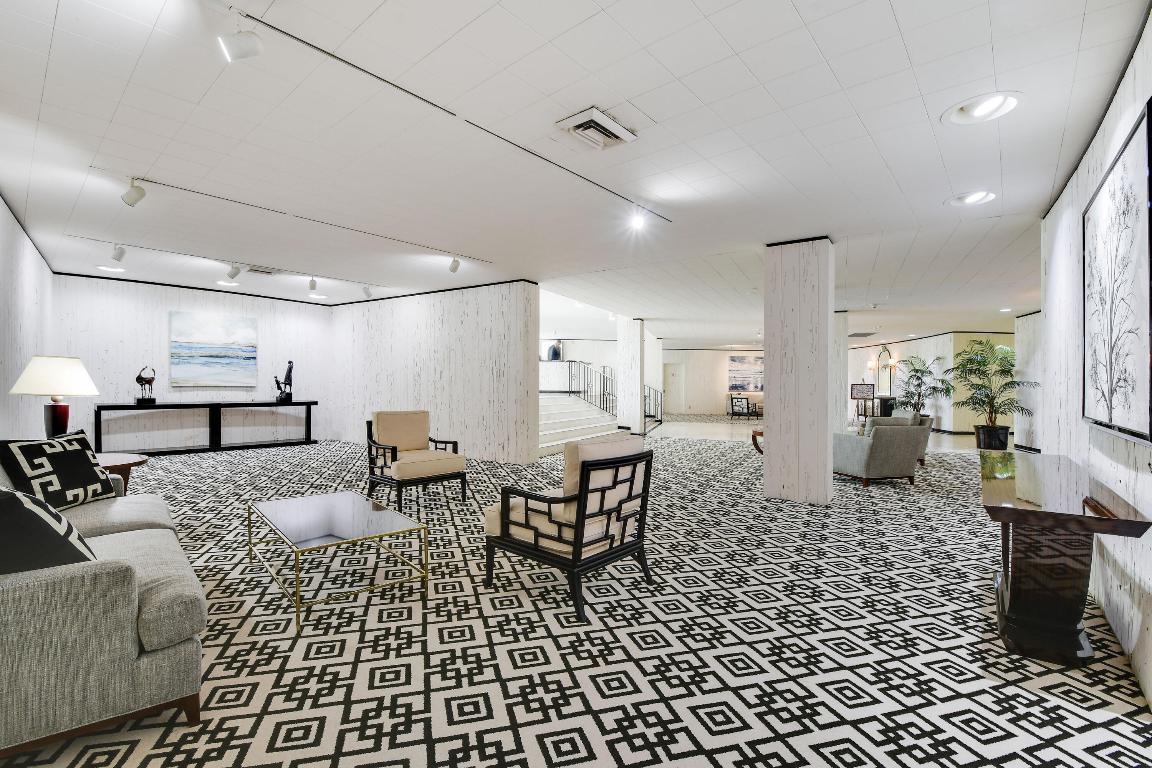 TWENTY TWO NINETY FIVE SOUTH OCEAN BLVD CORP 2295 - Residential