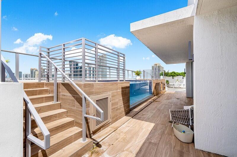 PARQUE TOWERS - Residential