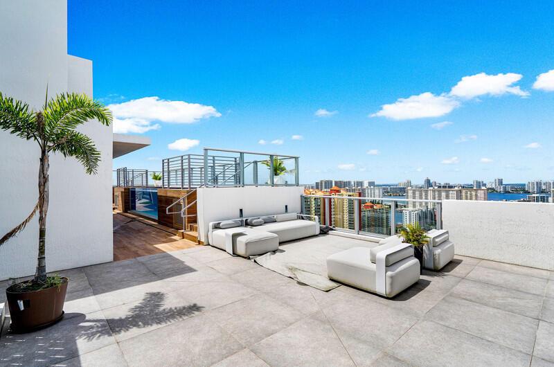 PARQUE TOWERS - Residential