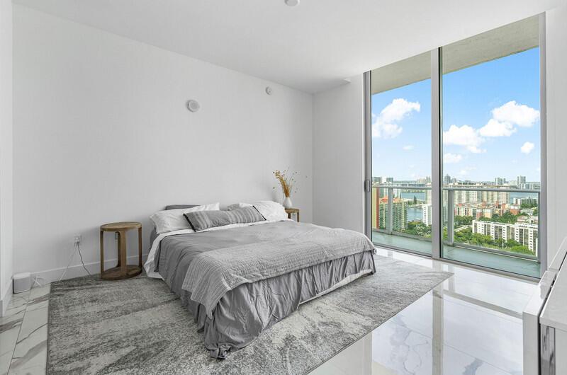 PARQUE TOWERS - Residential