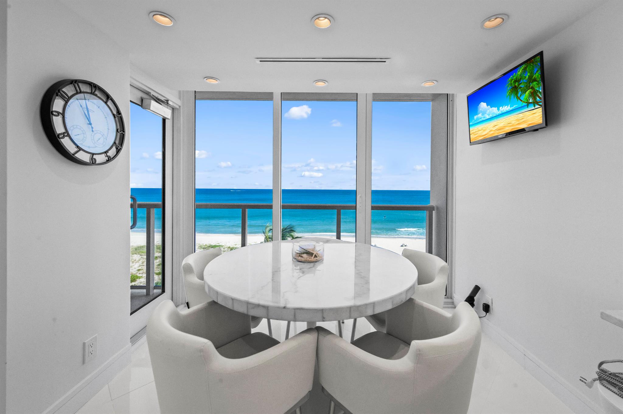 Ocean Towers Condominium, - Residential