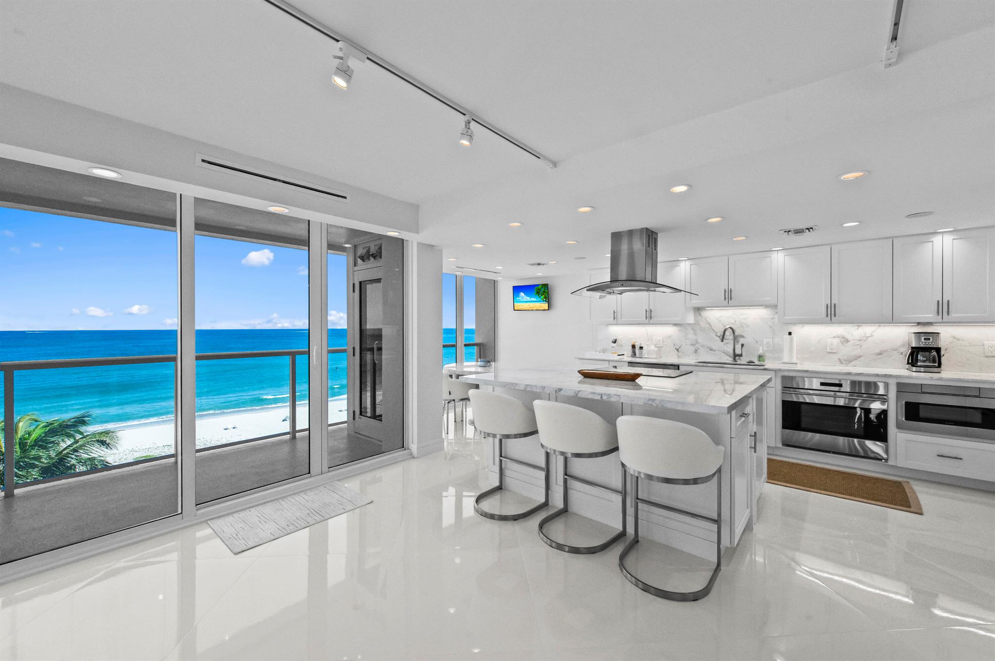 Ocean Towers Condominium, - Residential