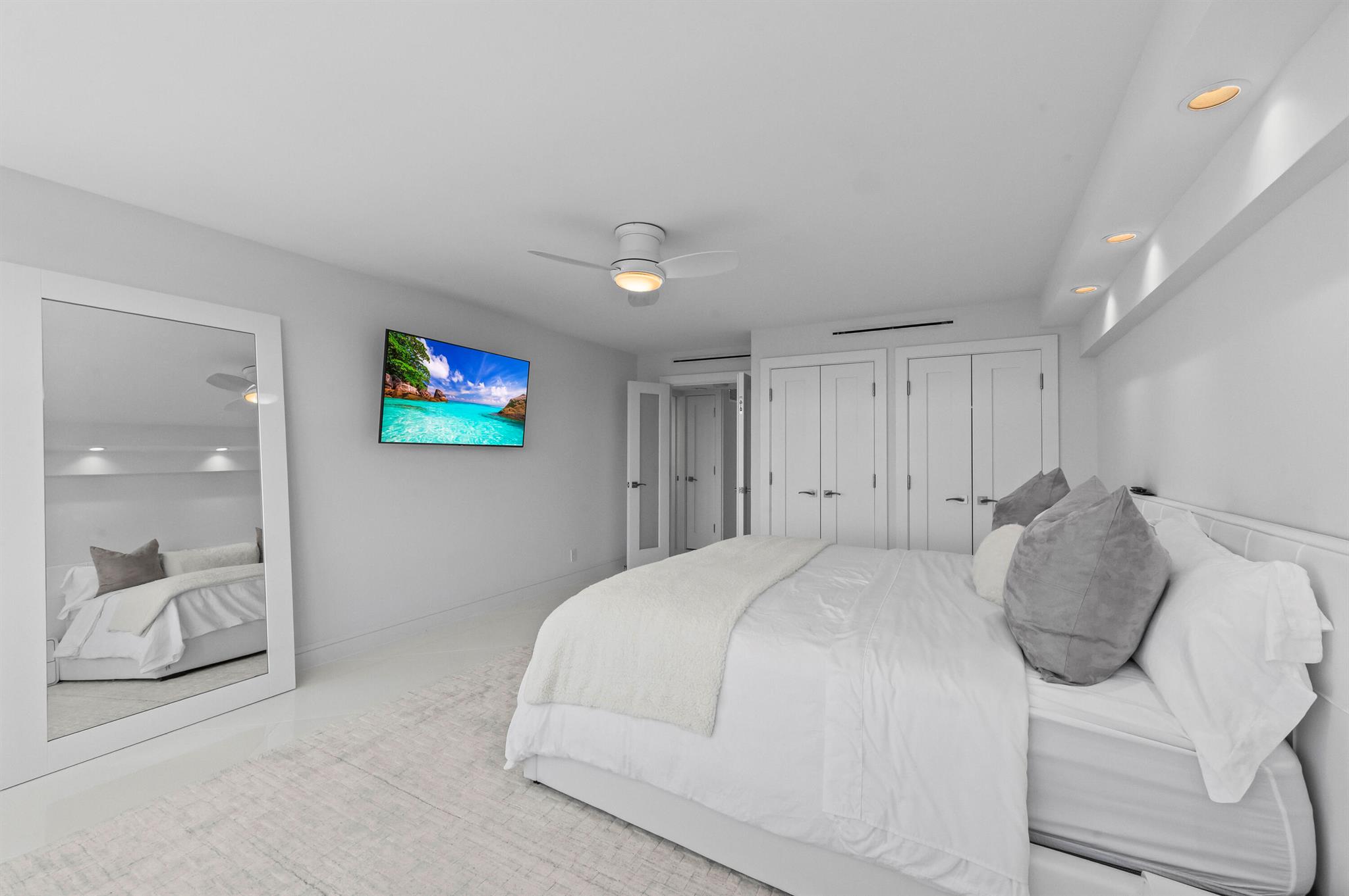 Ocean Towers Condominium, - Residential