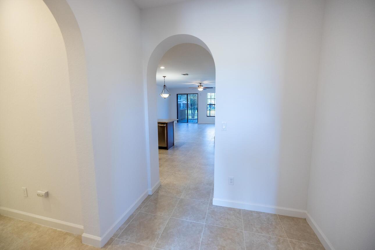 10403 Wellington Parc Drive
