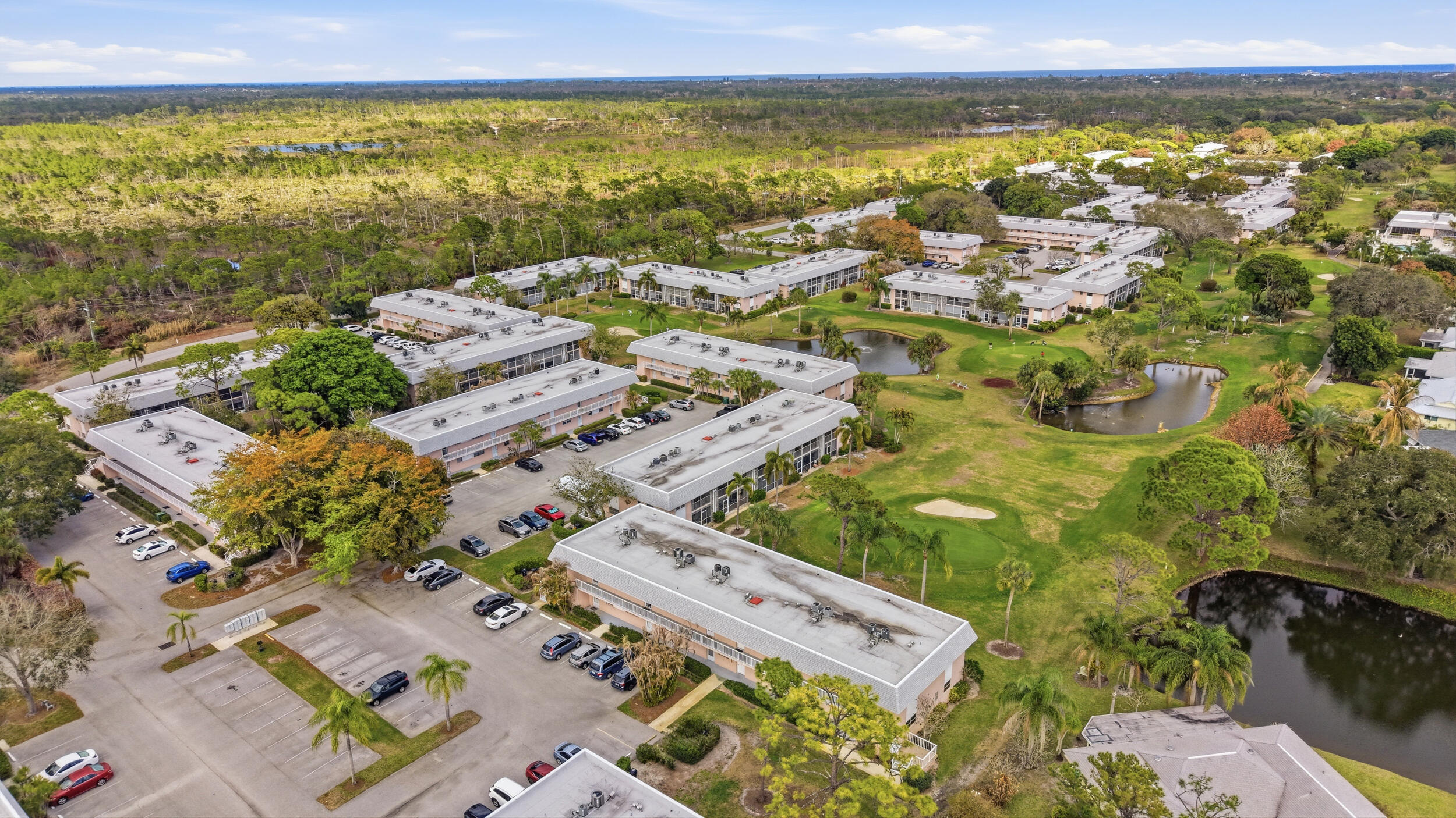 THE LITTLE CLUB CONDO - Residential