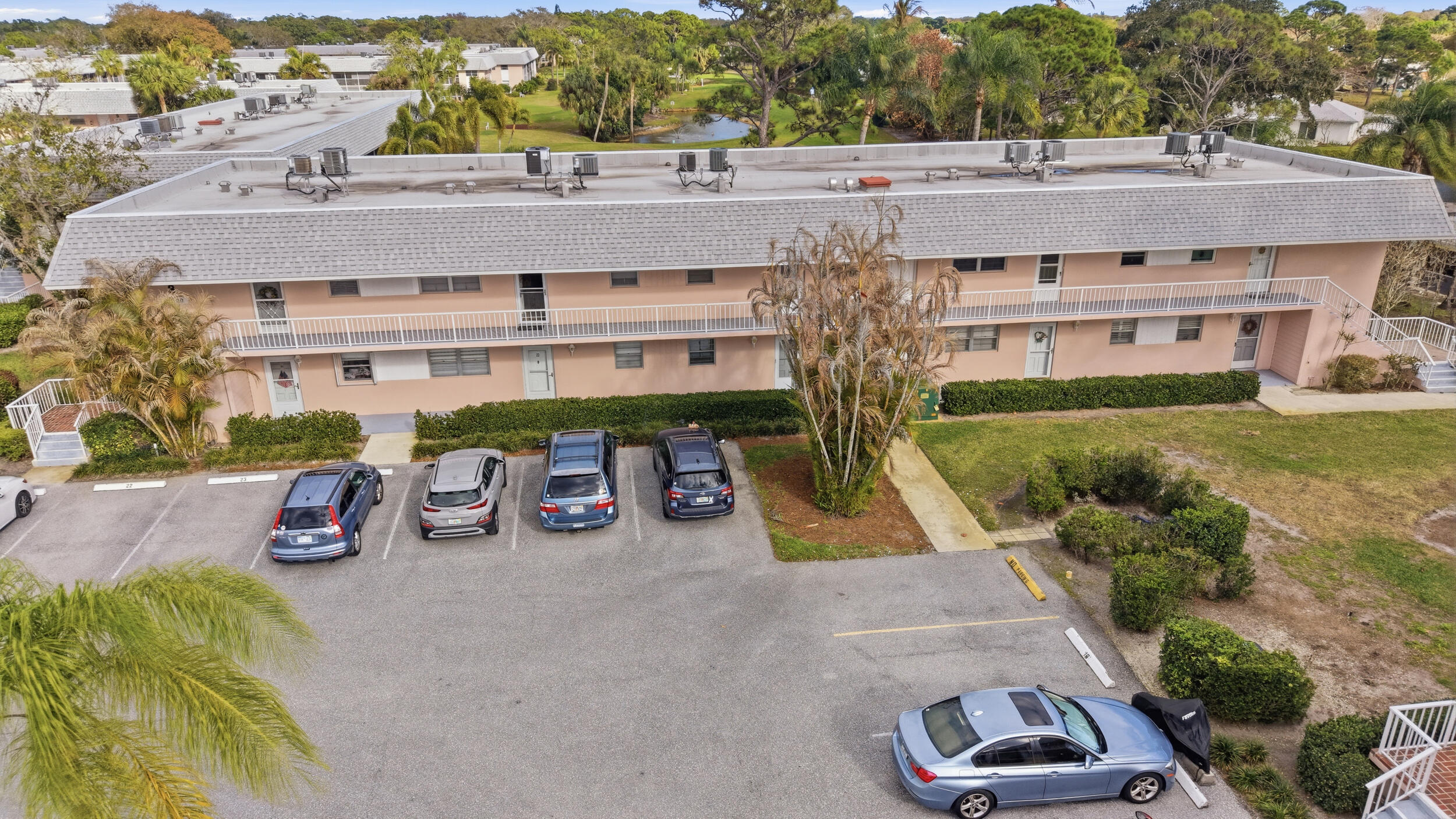 THE LITTLE CLUB CONDO - Residential