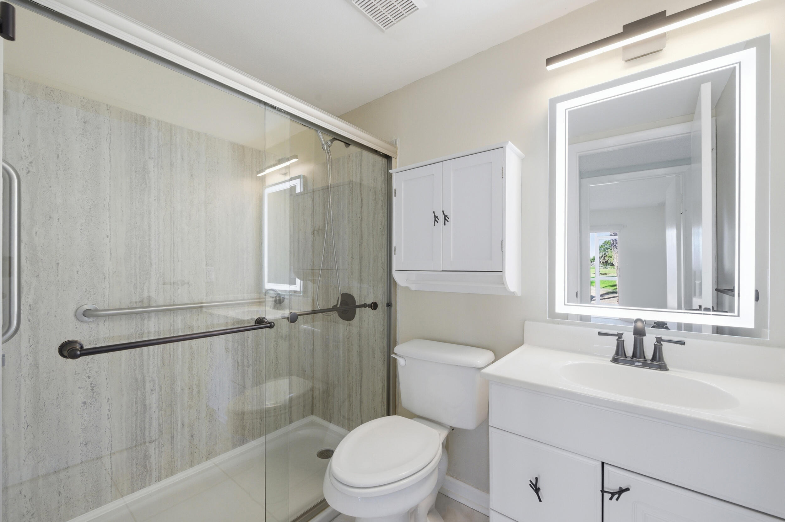 THE LITTLE CLUB CONDO - Residential